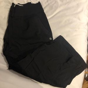 Lululemon cropped wide leg pant